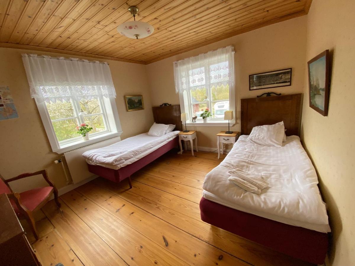 Spjutsbygds Gards Bed And Breakfast Rodeby Exterior foto